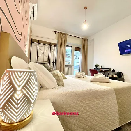 Barirooms Piccinni Бари