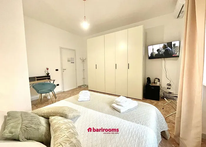 Barirooms Piccinni Гостевой дом *